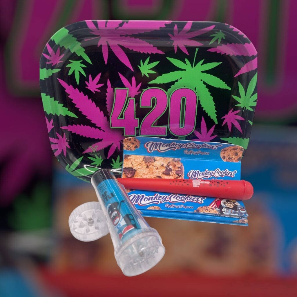 Pack 420 - Bandeja, Papel, Mechero Clipper con Funda Grinder y Porta Cigarro